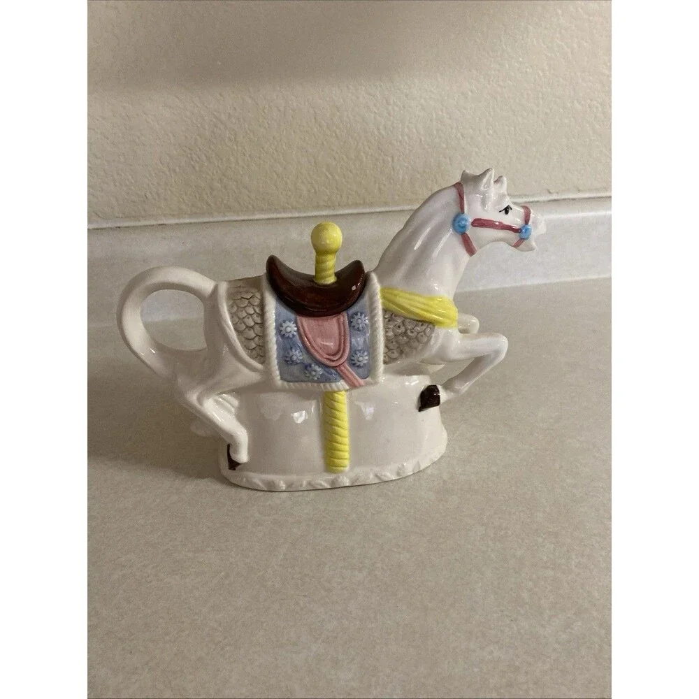 Vintage Heritage Mint Carousel Horse Teapot Figurine The Leonardo Collection